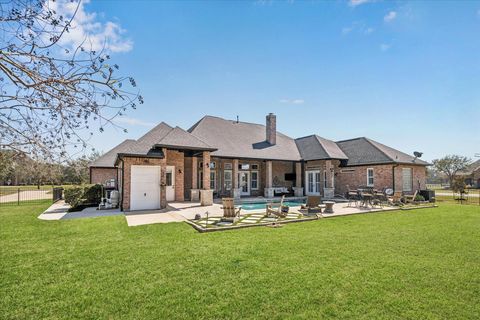 Tiny photo for 634 Royal Lakes Boulevard, Richmond, TX 77469 (MLS # 24623159)