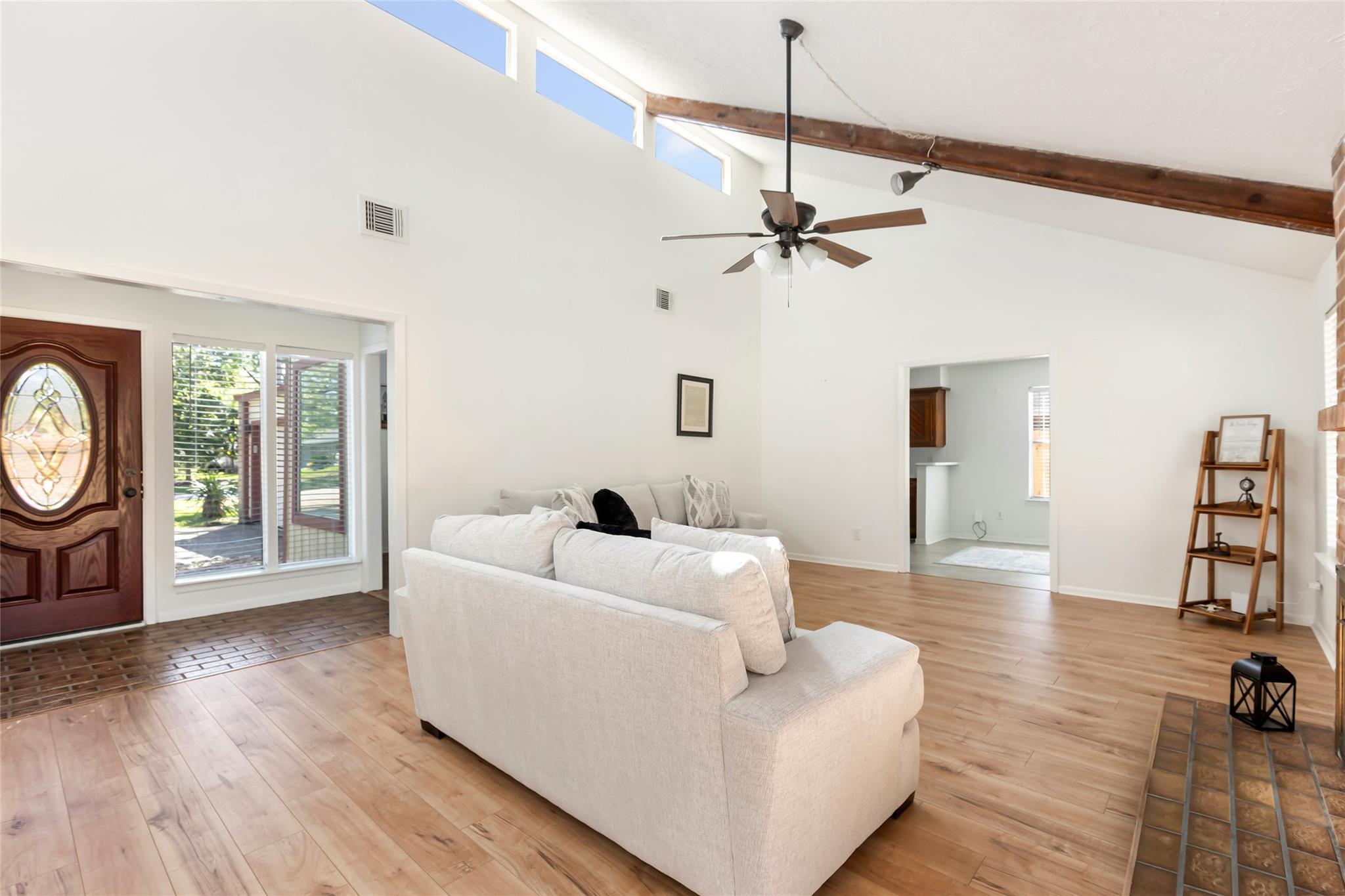 16215 Spinnaker Drive