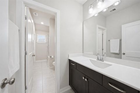 Tiny photo for 10255 Bayou Oaks Drive, Conroe, TX 77385 (MLS # 87727146)