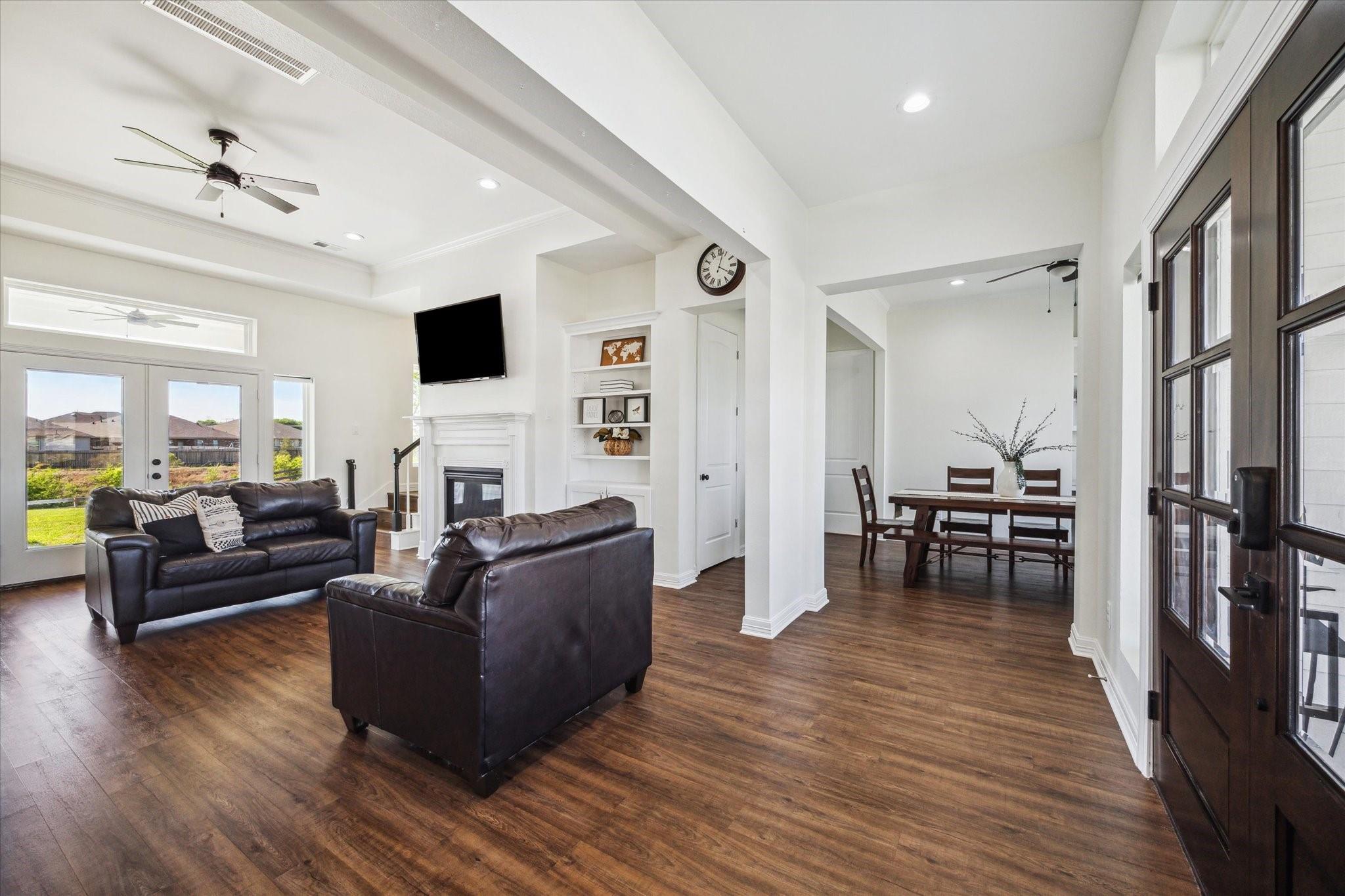 4112 Leslies Way