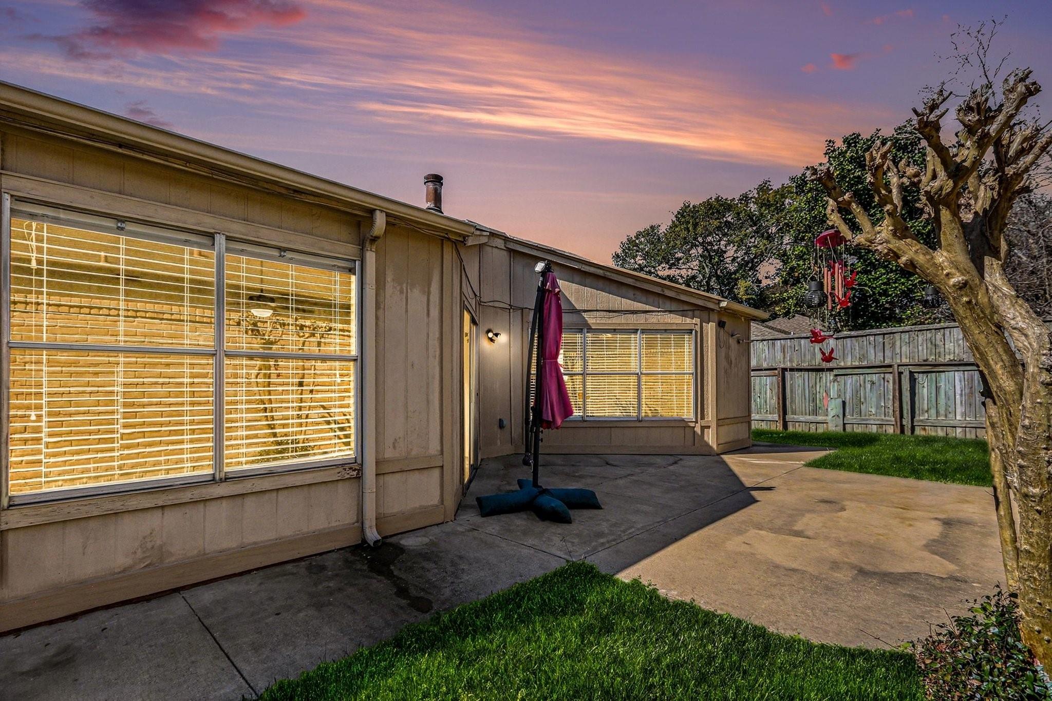 2450 Blackridge Rd, Houston, TX, 77067