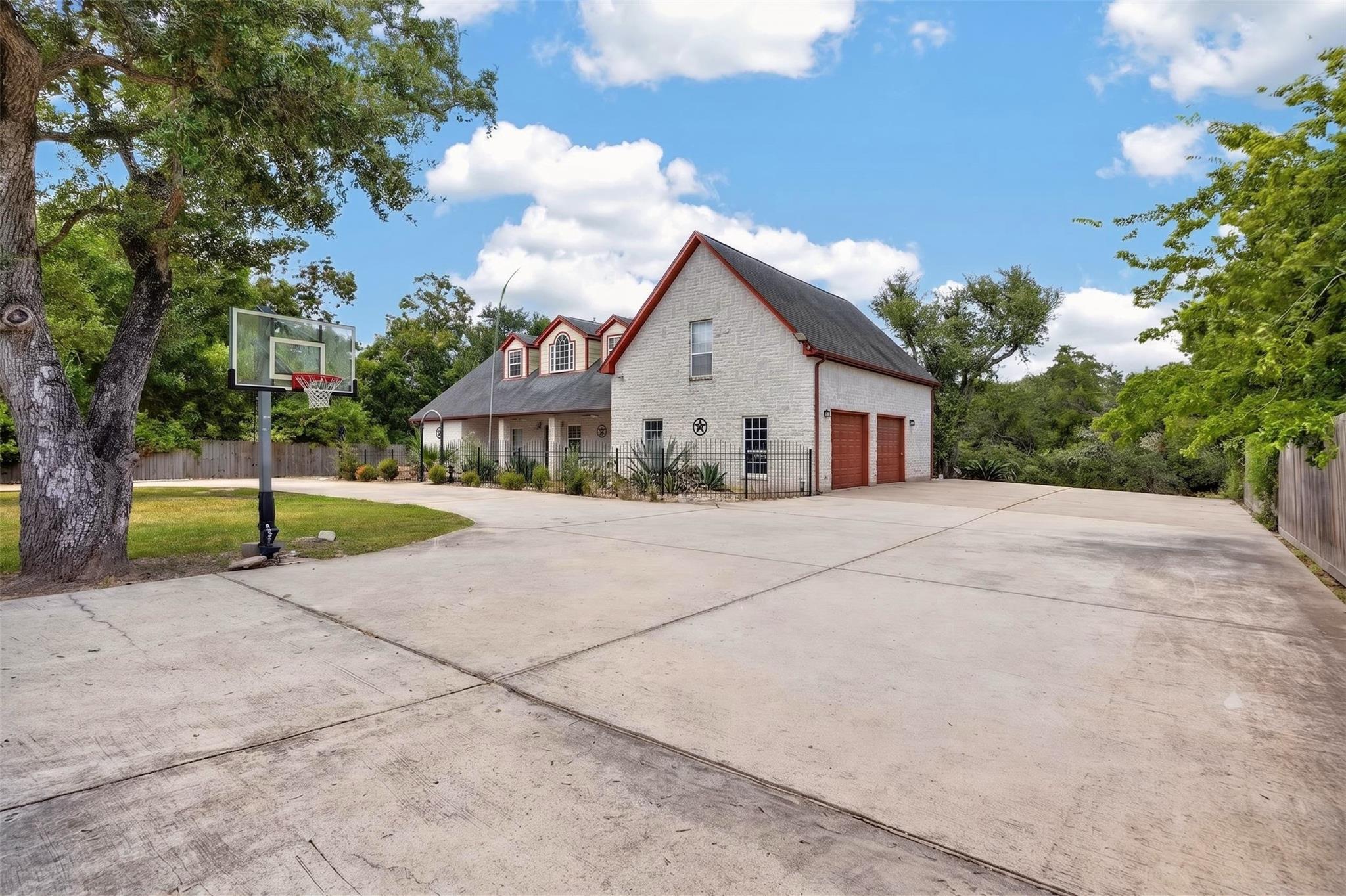 8618 Highway 6