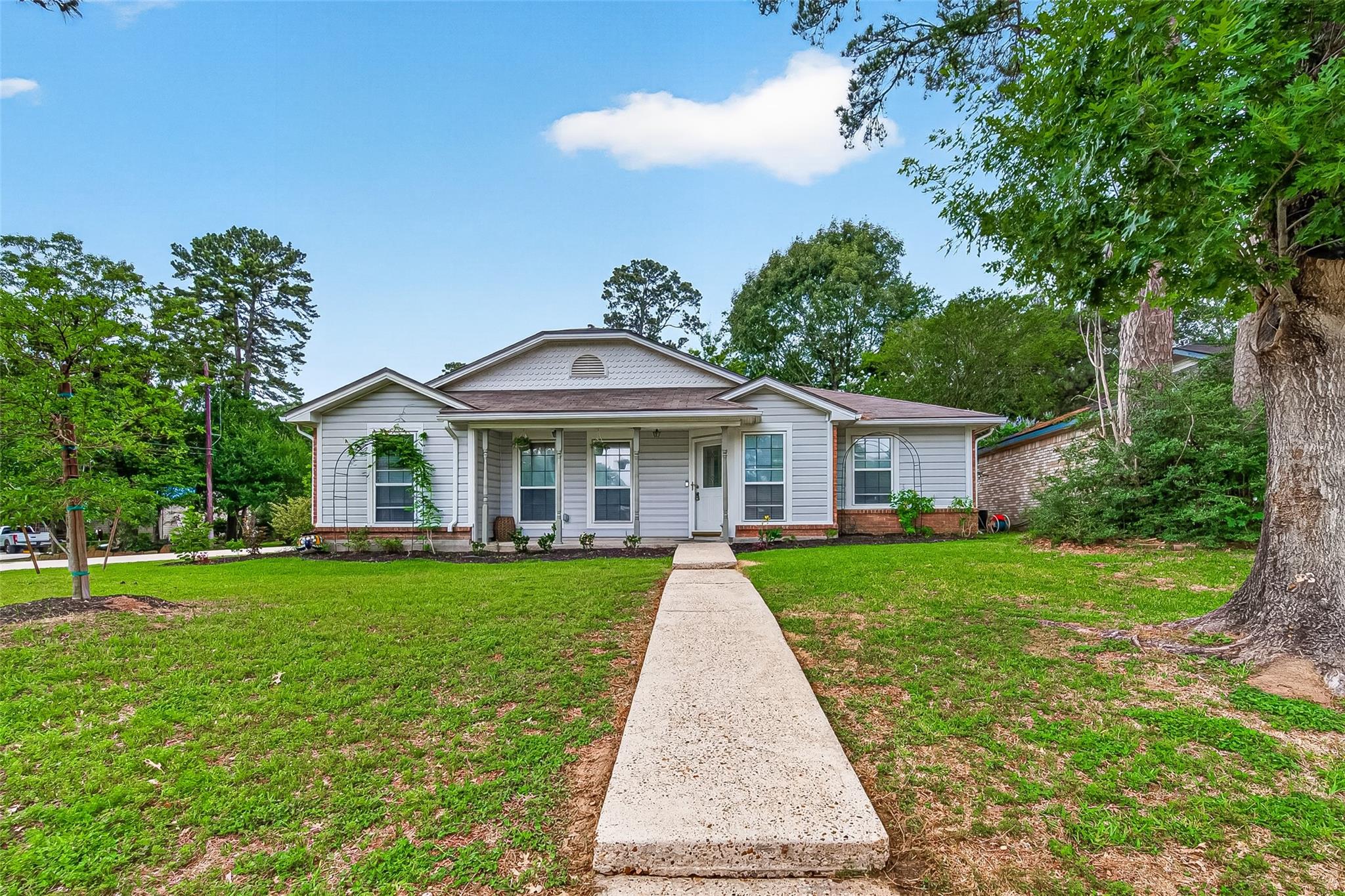 25103 Thrushwood Lane