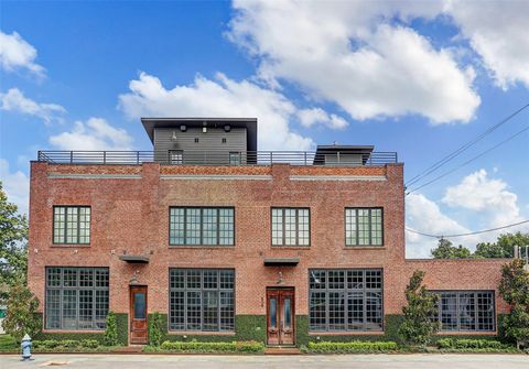 808 Coronado Street Houston TX 77009