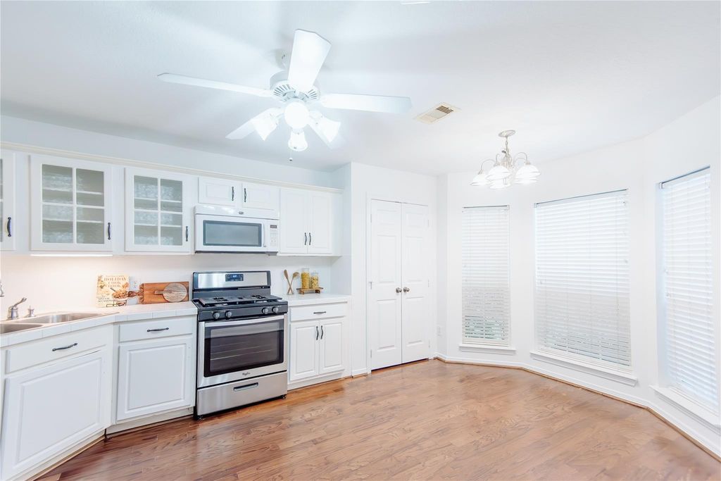 Photo of 32002 Sue Lane, Pinehurst, TX 77362 (MLS # 6526804)