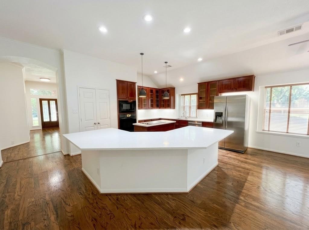 1718 Bumelia Court