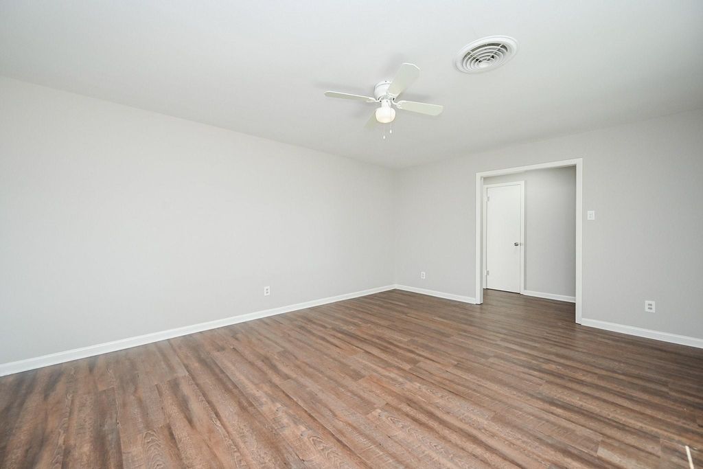 Photo of 5438 Jackwood Street, Houston, TX 77096 (MLS # 7878426)