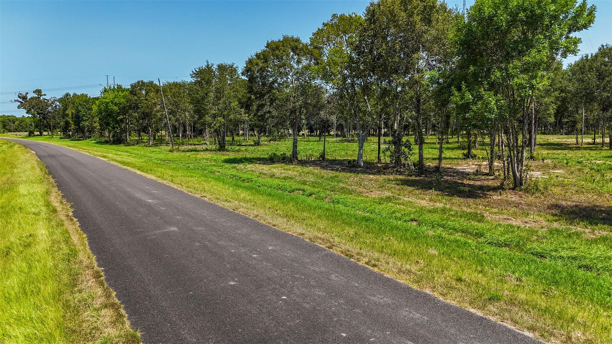 1977 County Road 105