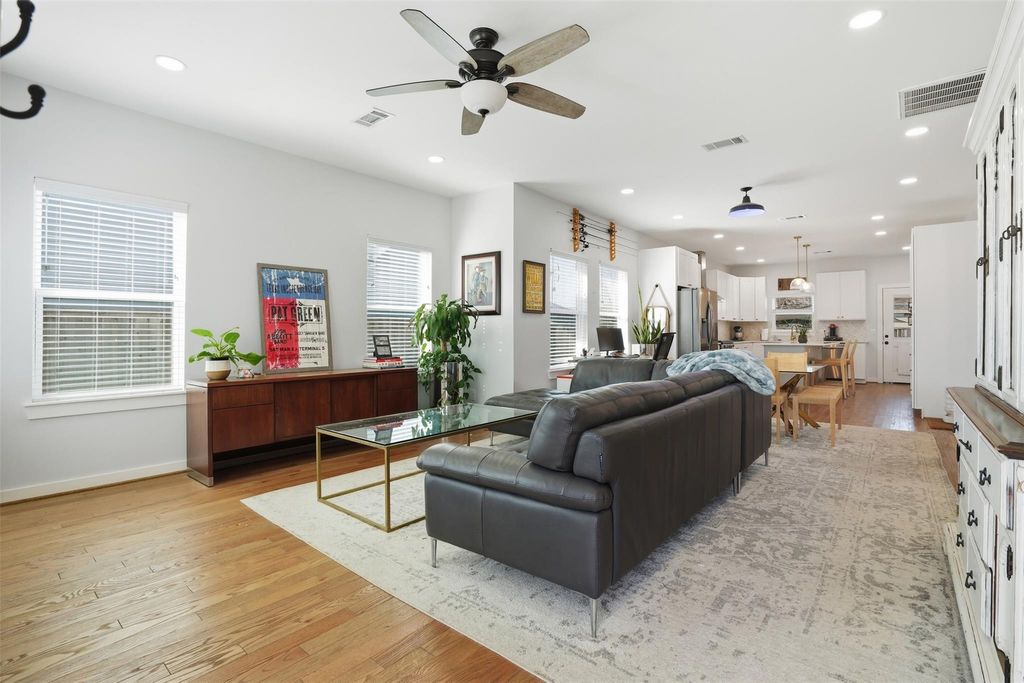 Photo of 2613 Lorraine Street, Houston, TX 77026 (MLS # 29805291)