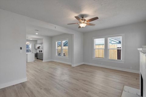 Tiny photo for 1118 Elliston Street, Houston, TX 77023 (MLS # 51503882)