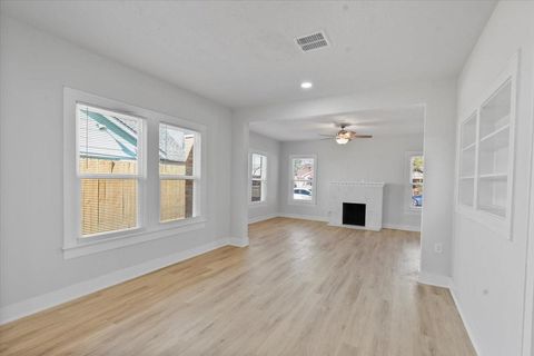 Tiny photo for 1118 Elliston Street, Houston, TX 77023 (MLS # 51503882)