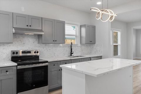 Tiny photo for 1118 Elliston Street, Houston, TX 77023 (MLS # 51503882)