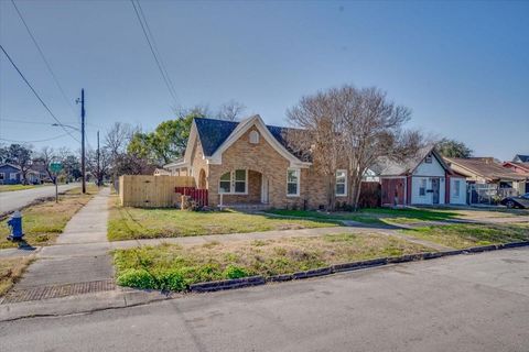 Tiny photo for 1118 Elliston Street, Houston, TX 77023 (MLS # 51503882)