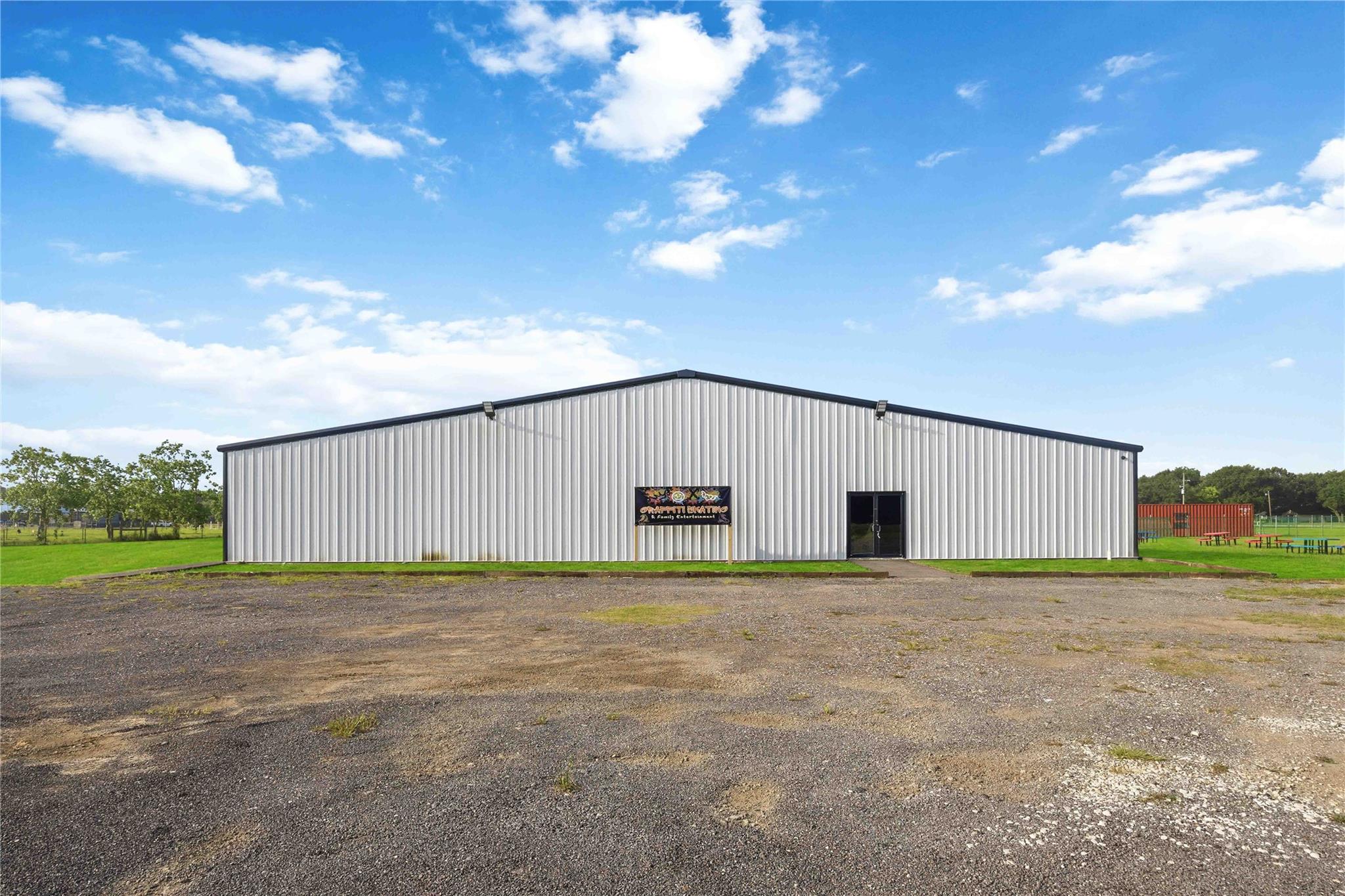 1061 County Road 6111