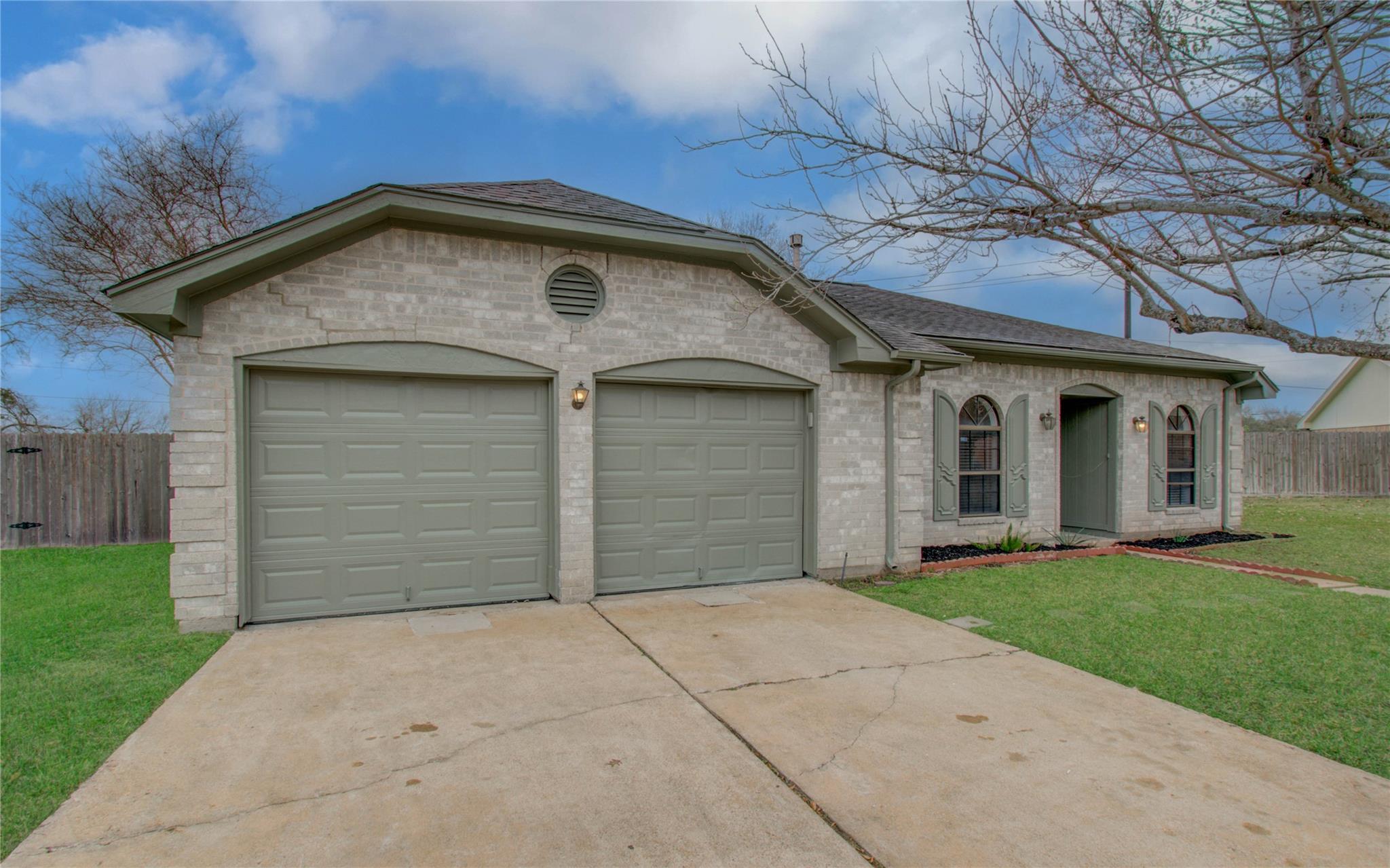 2538 Knights Circle