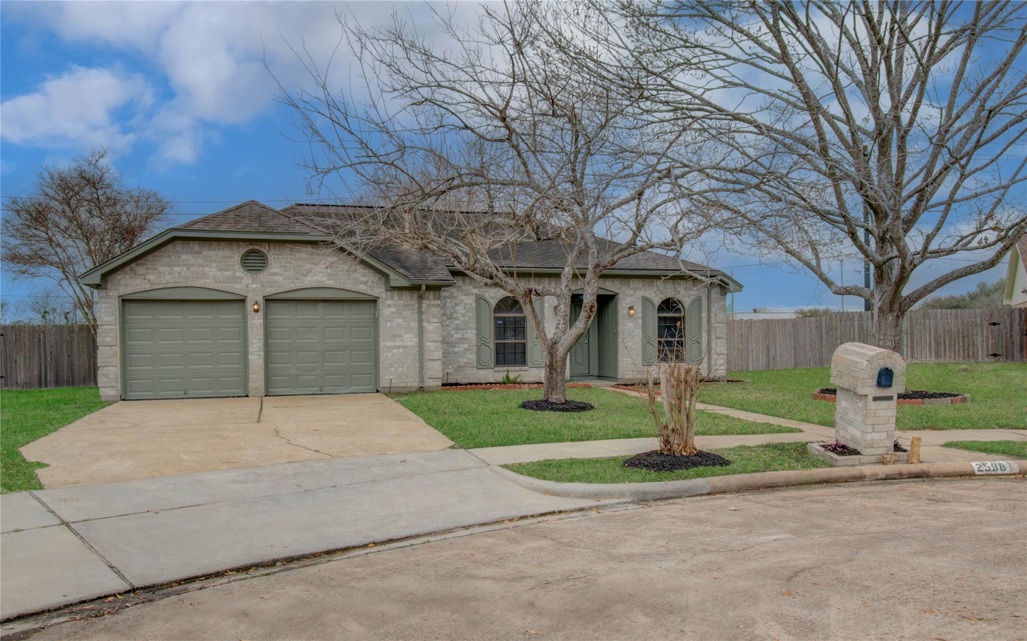 2538 Knights Circle