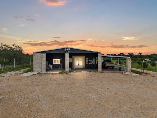 1848 COUNTY RD 430, WAELDER, TX 78959 - Image 077f90c7fa2d01de80c27c3bbd0e7486/3158107926