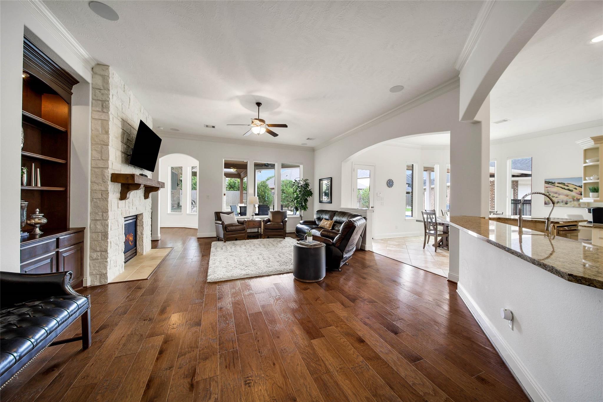 Fulshear, Texas, 77441, United States, 6 Bedrooms Bedrooms, ,6 BathroomsBathrooms,Residential,Active,2044543
