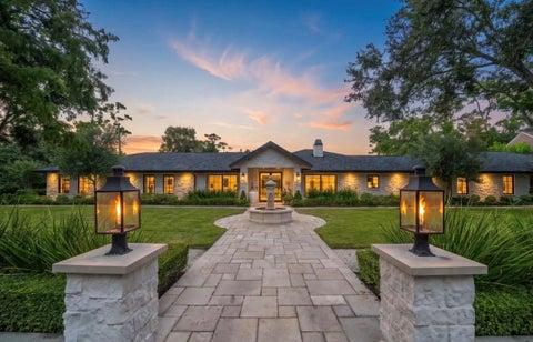 Photo of 7620 Bellewood Drive, Houston, TX 77055 (MLS # 88121192)