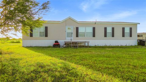 Homes For Sale - 43 Ironwood Road<br/> Victoria, TX 77904