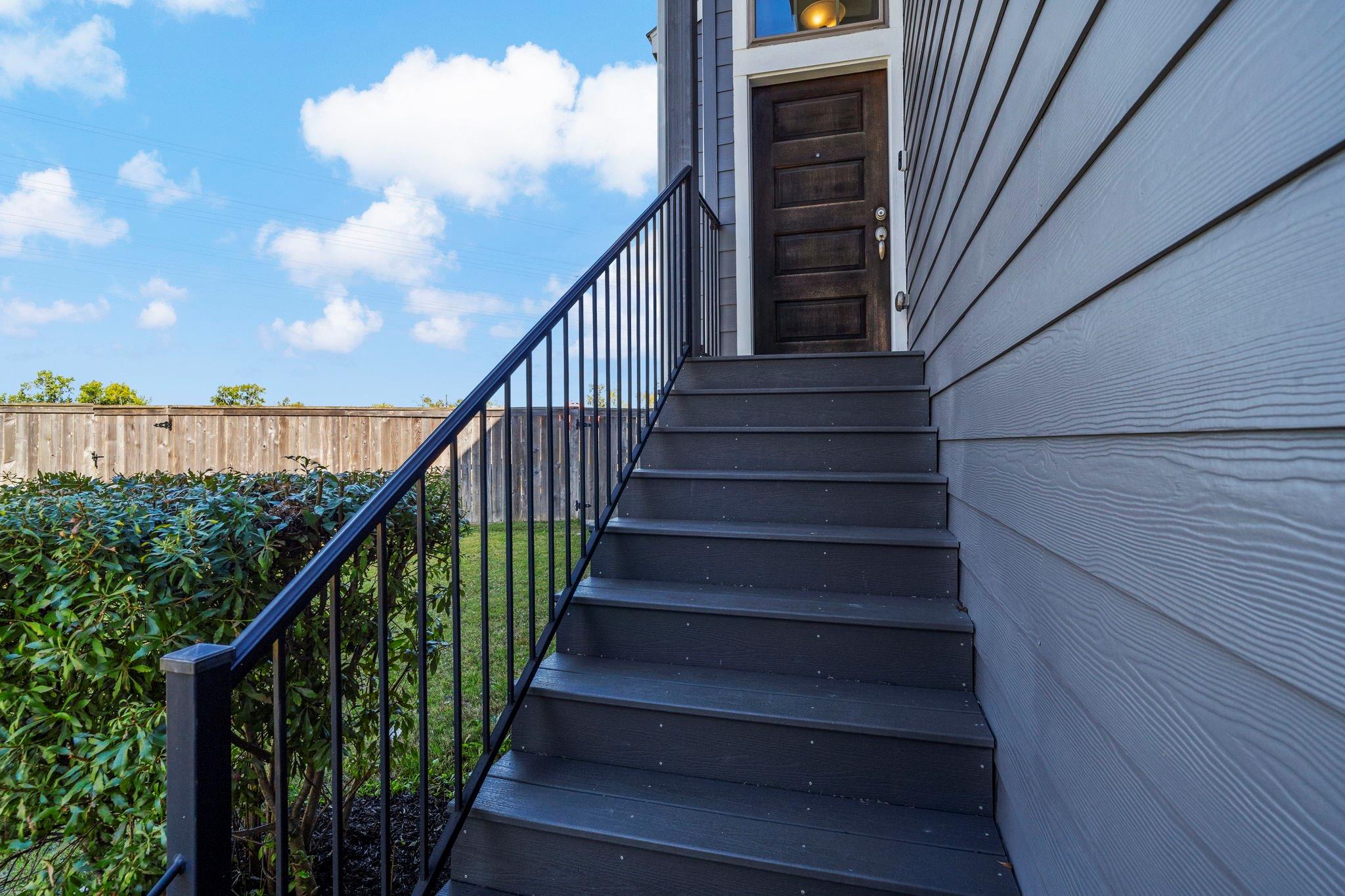 2546 Manor Valley Court