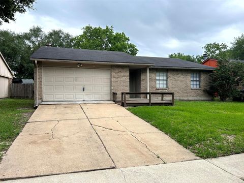 Photo of 5018 Ridgecreek Drive, Houston, TX 77053 (MLS # 8226536)
