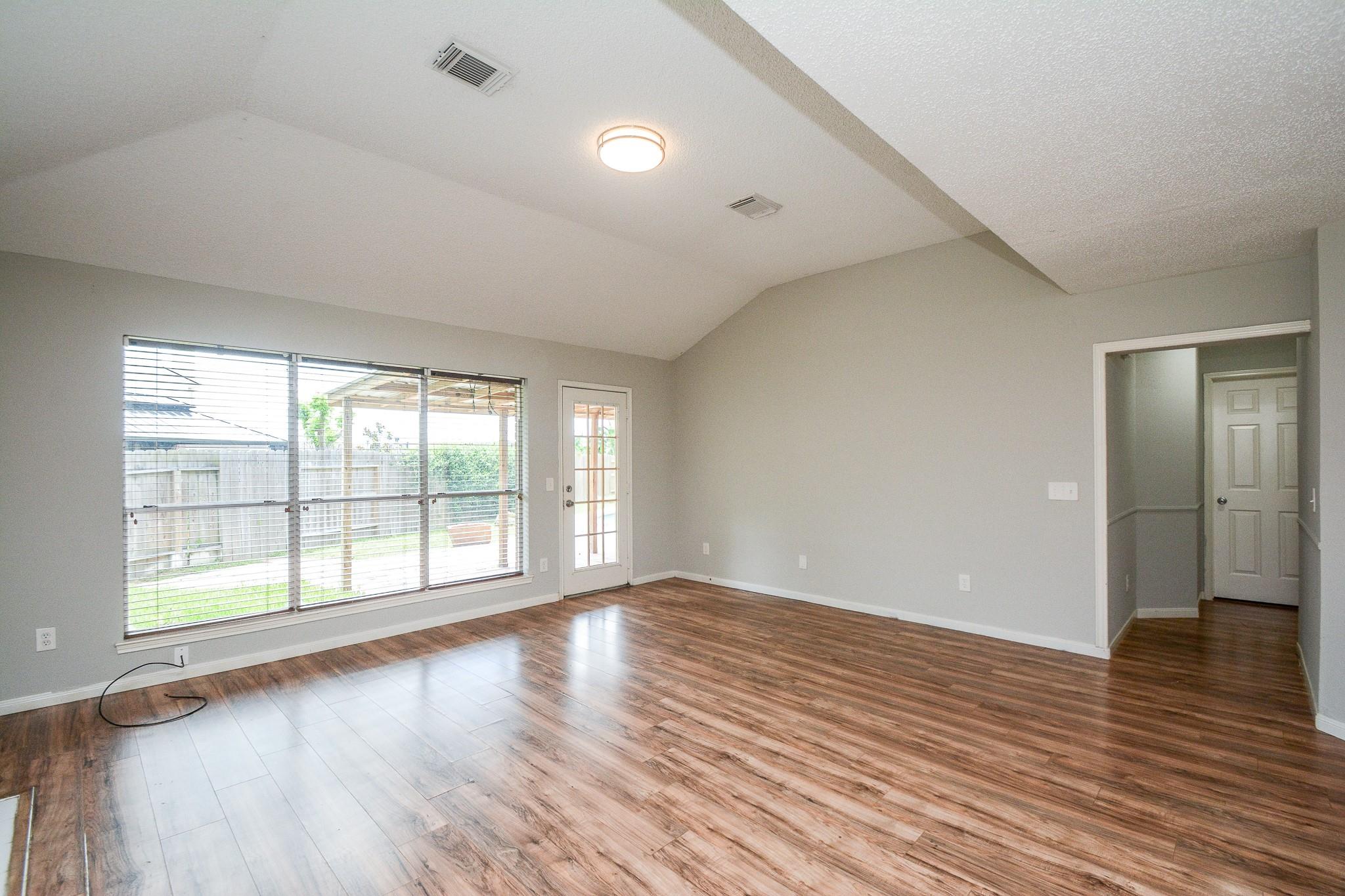 4013 Ivywood Drive