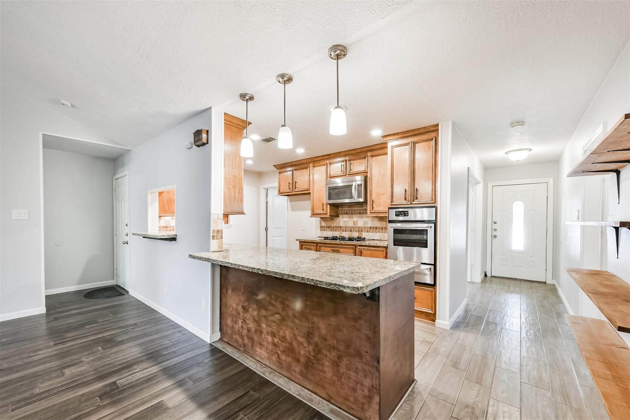 5111 Regal Pine Way