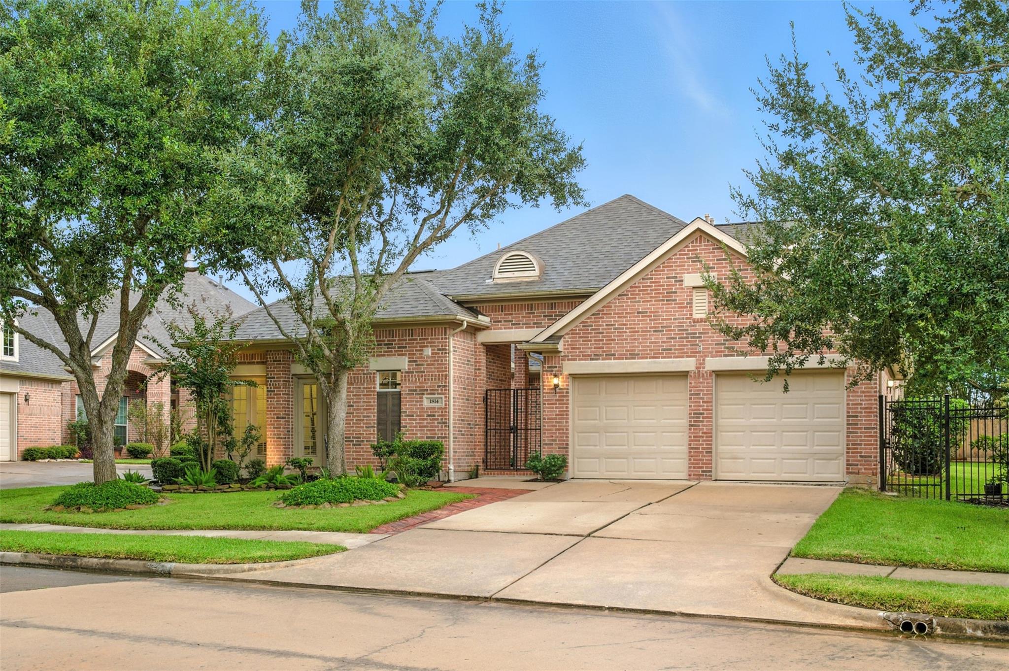1814 Shadow Lake Drive