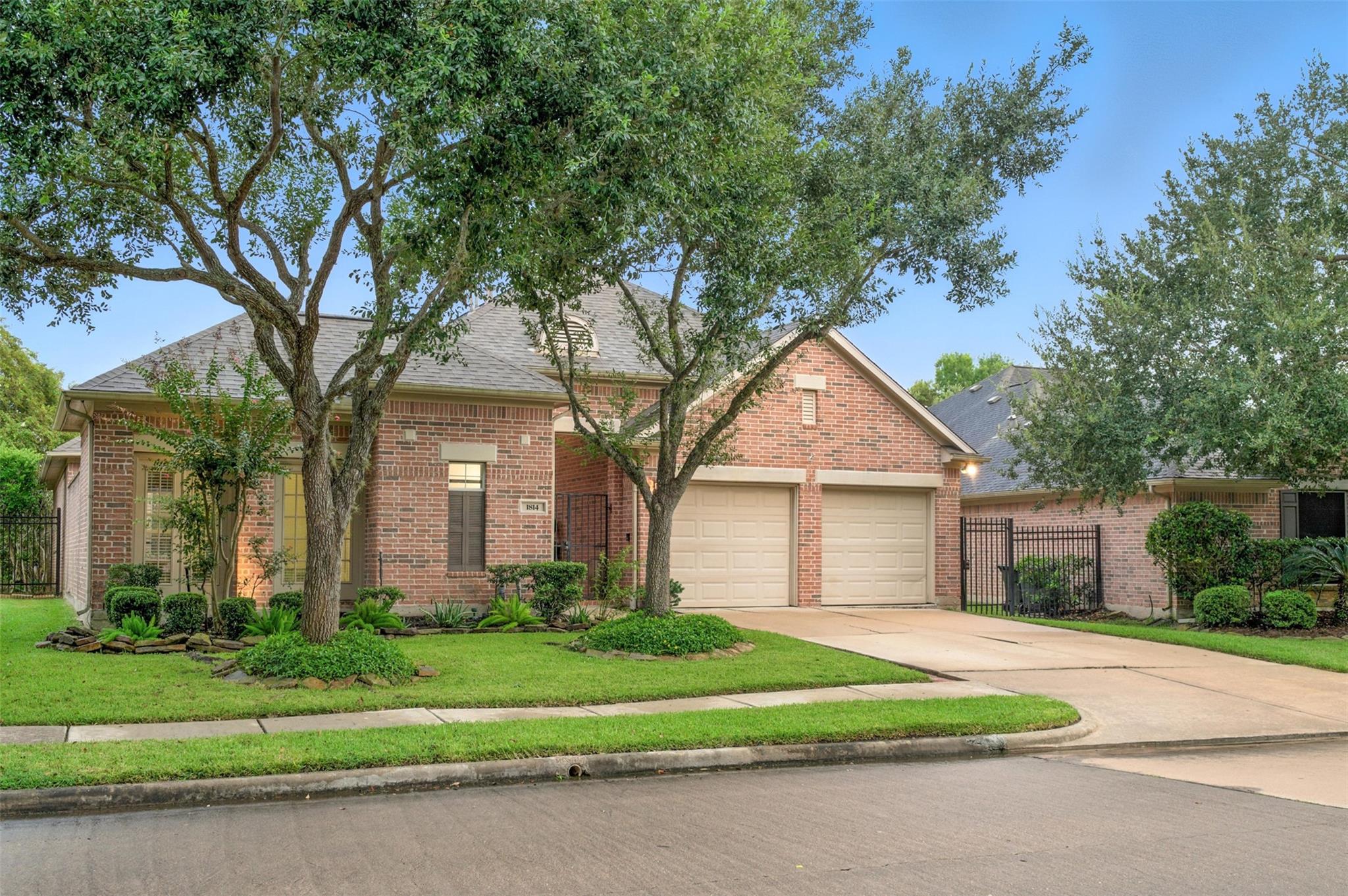 1814 Shadow Lake Drive