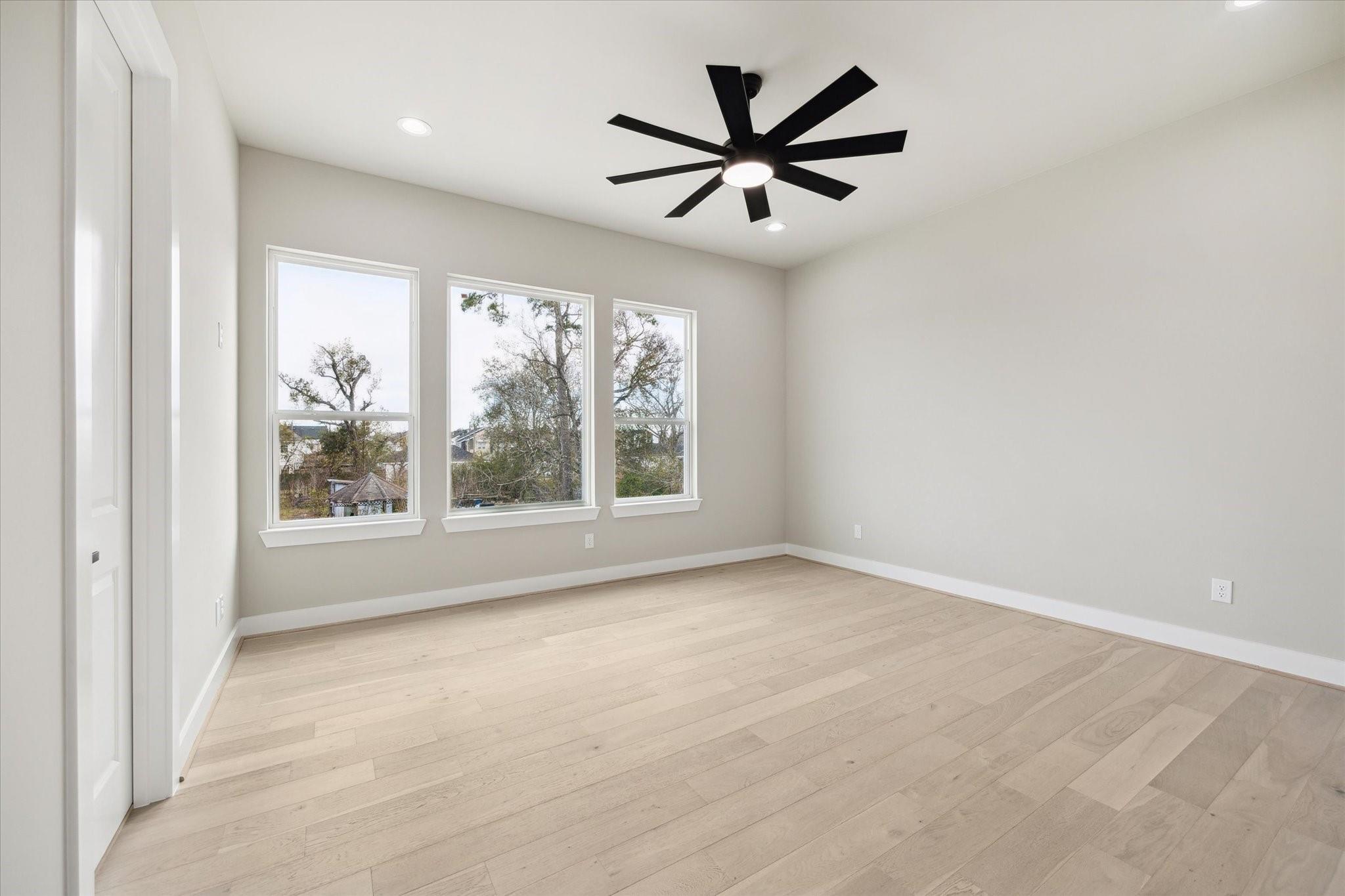 5811 Mansfield Heights Ln