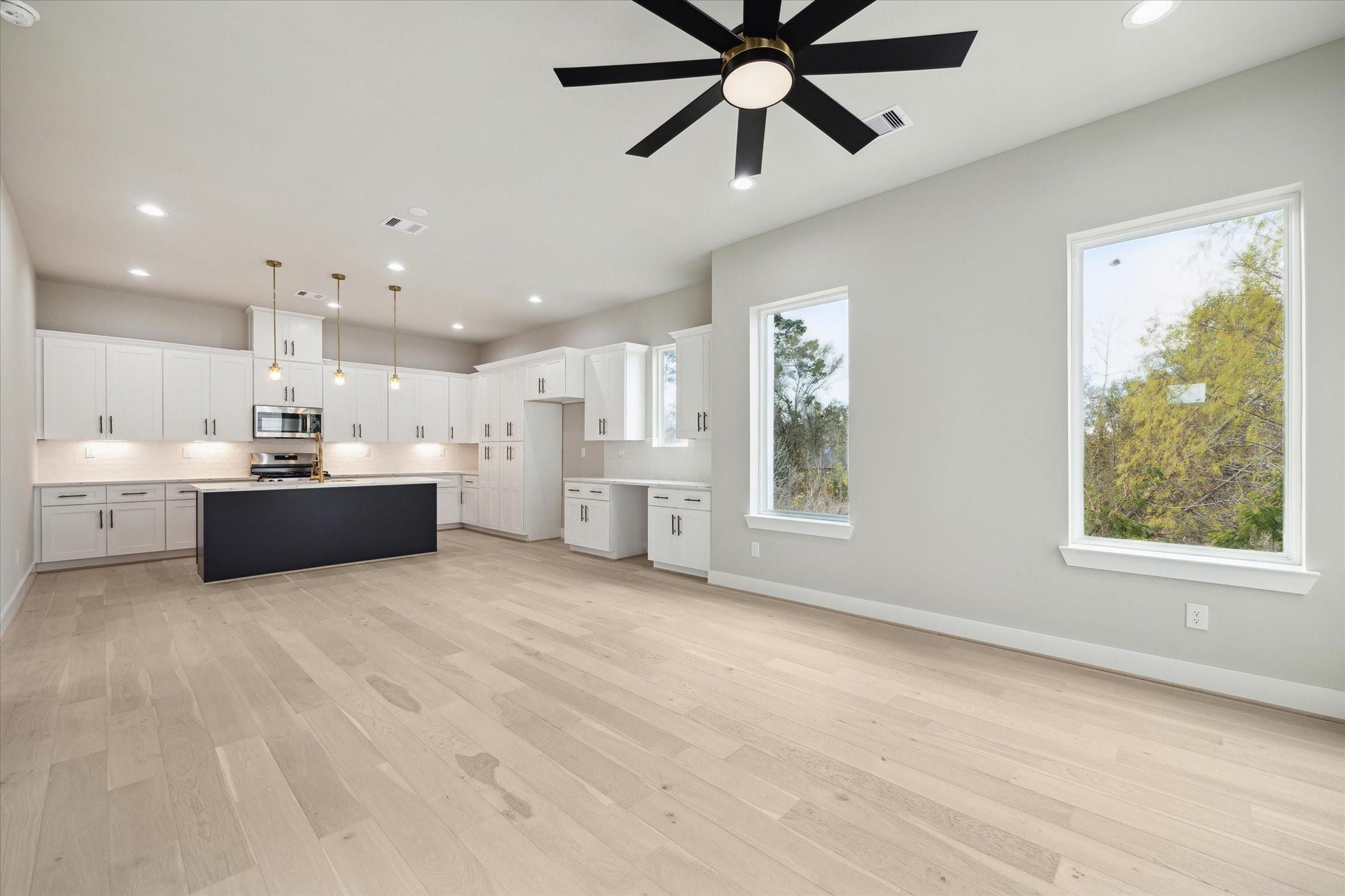 5811 Mansfield Heights Ln