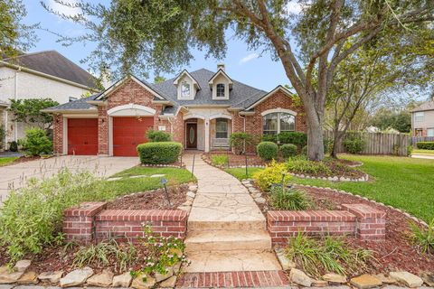 Homes For Sale - 802 Floriencia Street<br/> Sugar Land, TX 77479