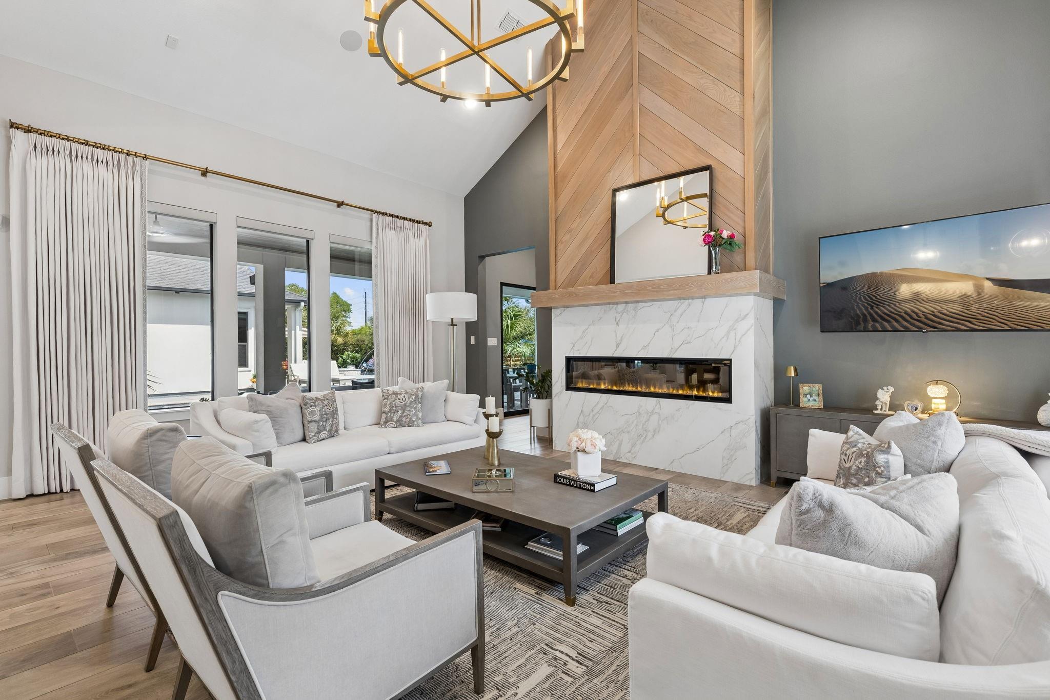 8626 Woods Hollow Trail