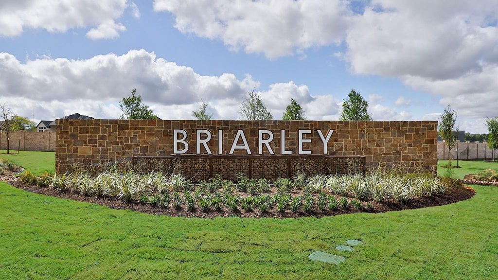 Photo of 811 Vizsla Court, Montgomery, TX 77316 (MLS # 40026033)