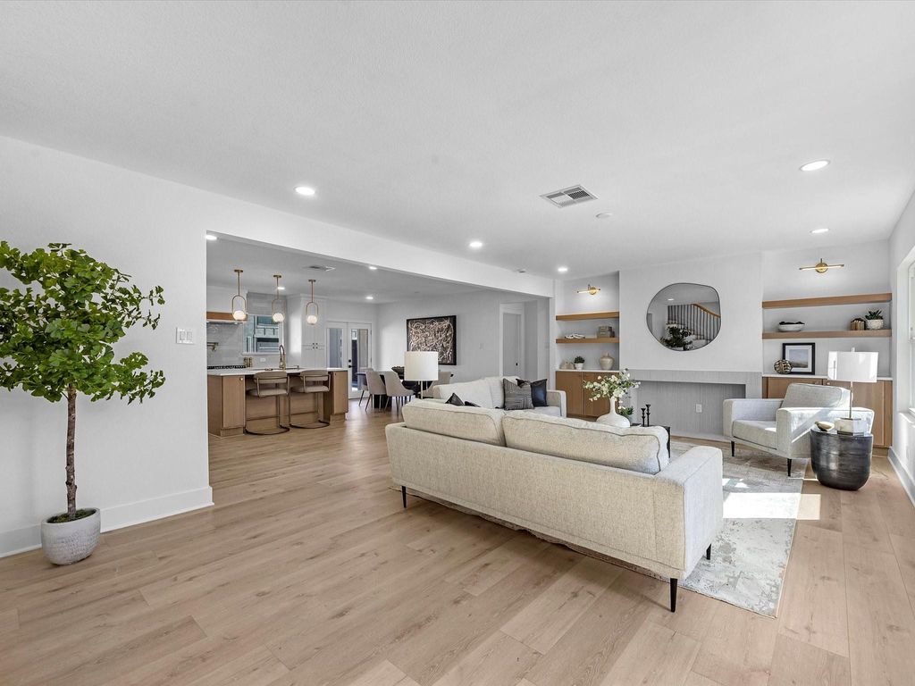 Photo of 3209 Binz Street, Houston, TX 77004 (MLS # 71005118)