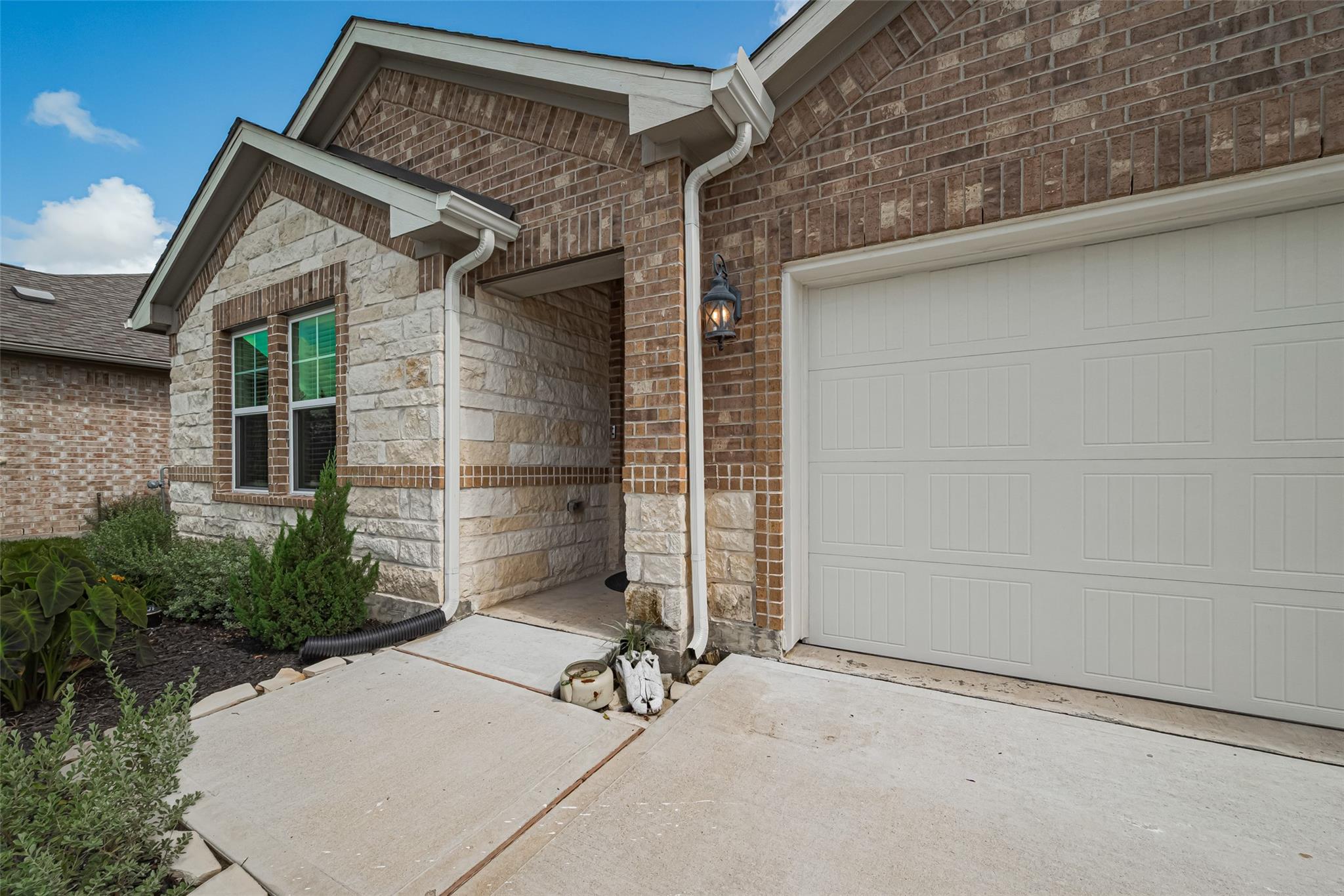 10005 Hermann Trace