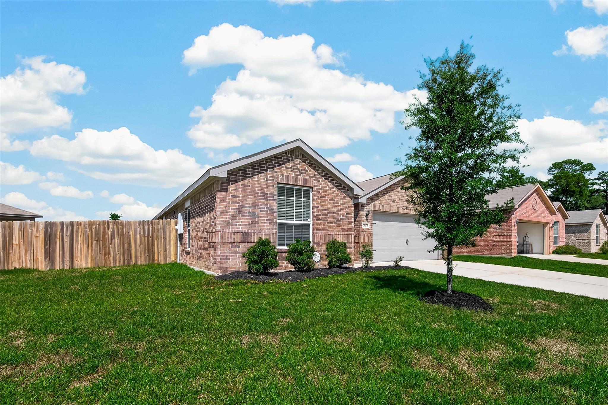 25405 Glacier Lake Drive