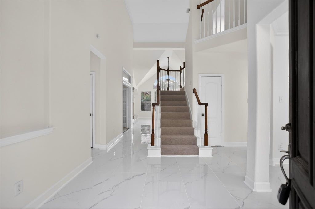 Photo of 3314 Crimson Maple Court, Houston, TX 77345 (MLS # 21773543)