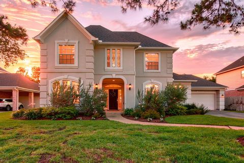 Photo of 13426 Amber Queen Lane, Houston, TX 77041 (MLS # 8874062)