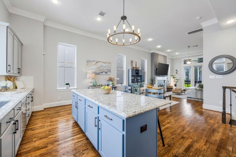 Photo of 253 E 27th Street, Houston, TX 77008 (MLS # 79661458)