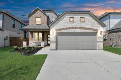 Photo of 823 Timber Heights Drive Dr, Dayton, TX 77535 (MLS # 70077595) Photo of 823 Timber Heights Drive Dr, Dayton, TX 77535 (MLS # 70077595)