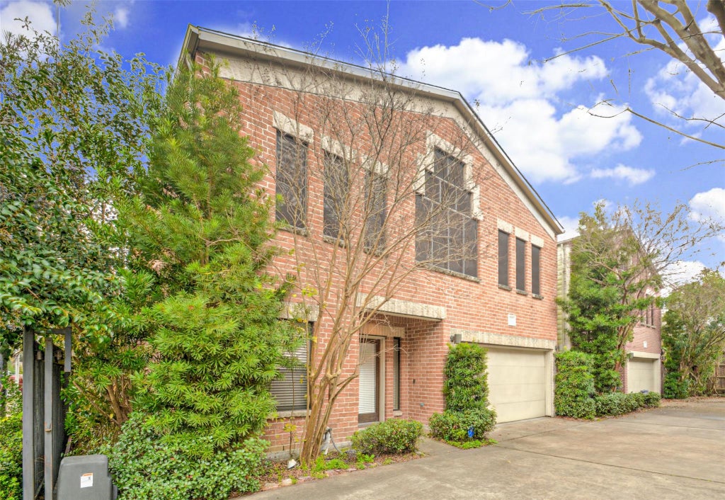 Photo of 5225 Cornish Street #1, Houston, TX 77007 (MLS # 94394630)