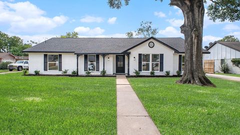 Photo of 12915 Bexhill Drive, Houston, TX 77065 (MLS # 20794215) Photo of 12915 Bexhill Drive, Houston, TX 77065 (MLS # 20794215)