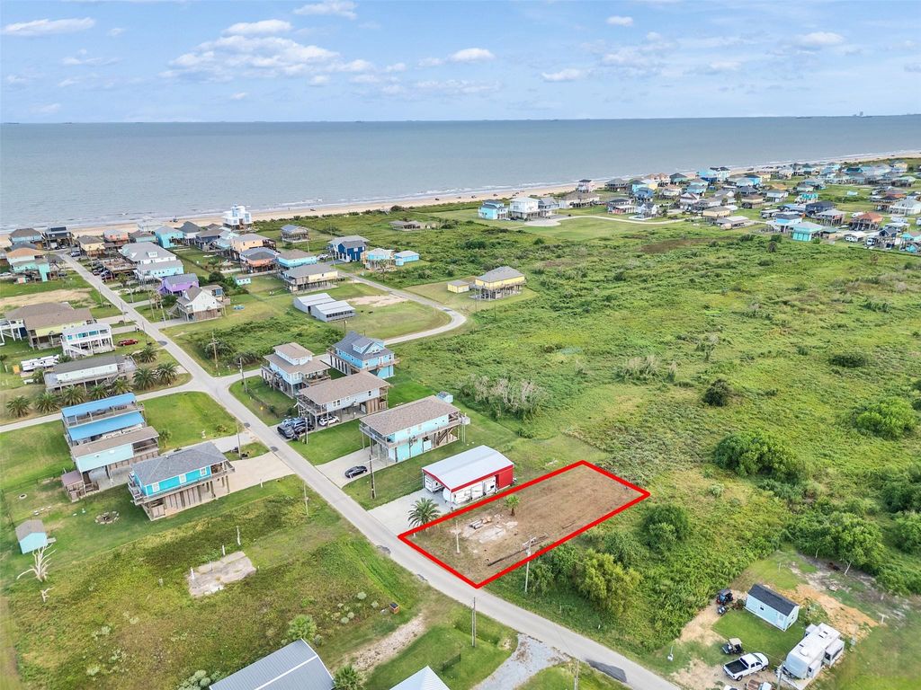 Photo of 969 Sea Spray Drive, Crystal Beach, TX 77650 (MLS # 42862108)