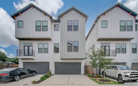 Photo of 10914 Fire Creek Drive, Houston, TX 77043 (MLS # 37714910)