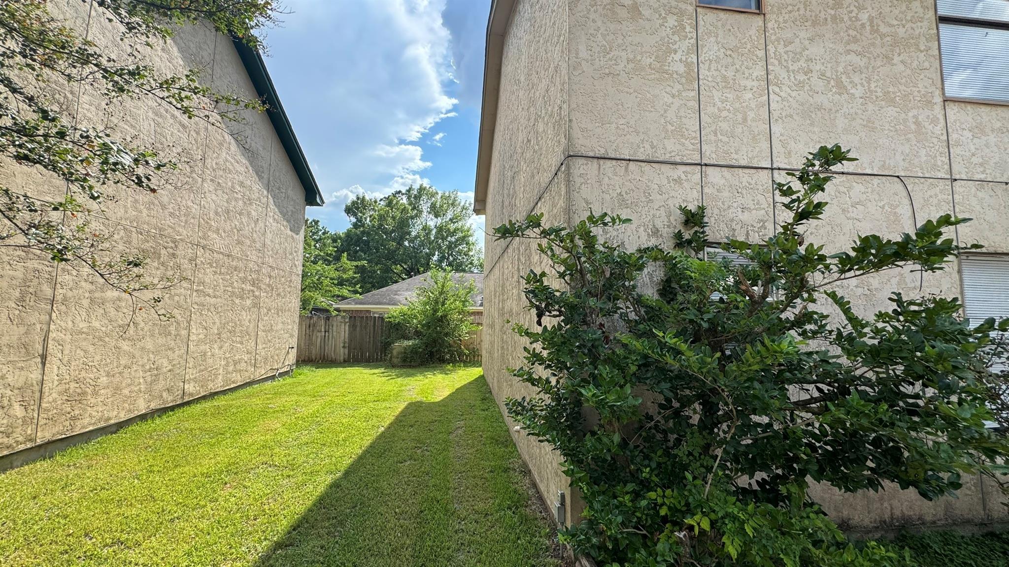 3213 Hirschfield Road