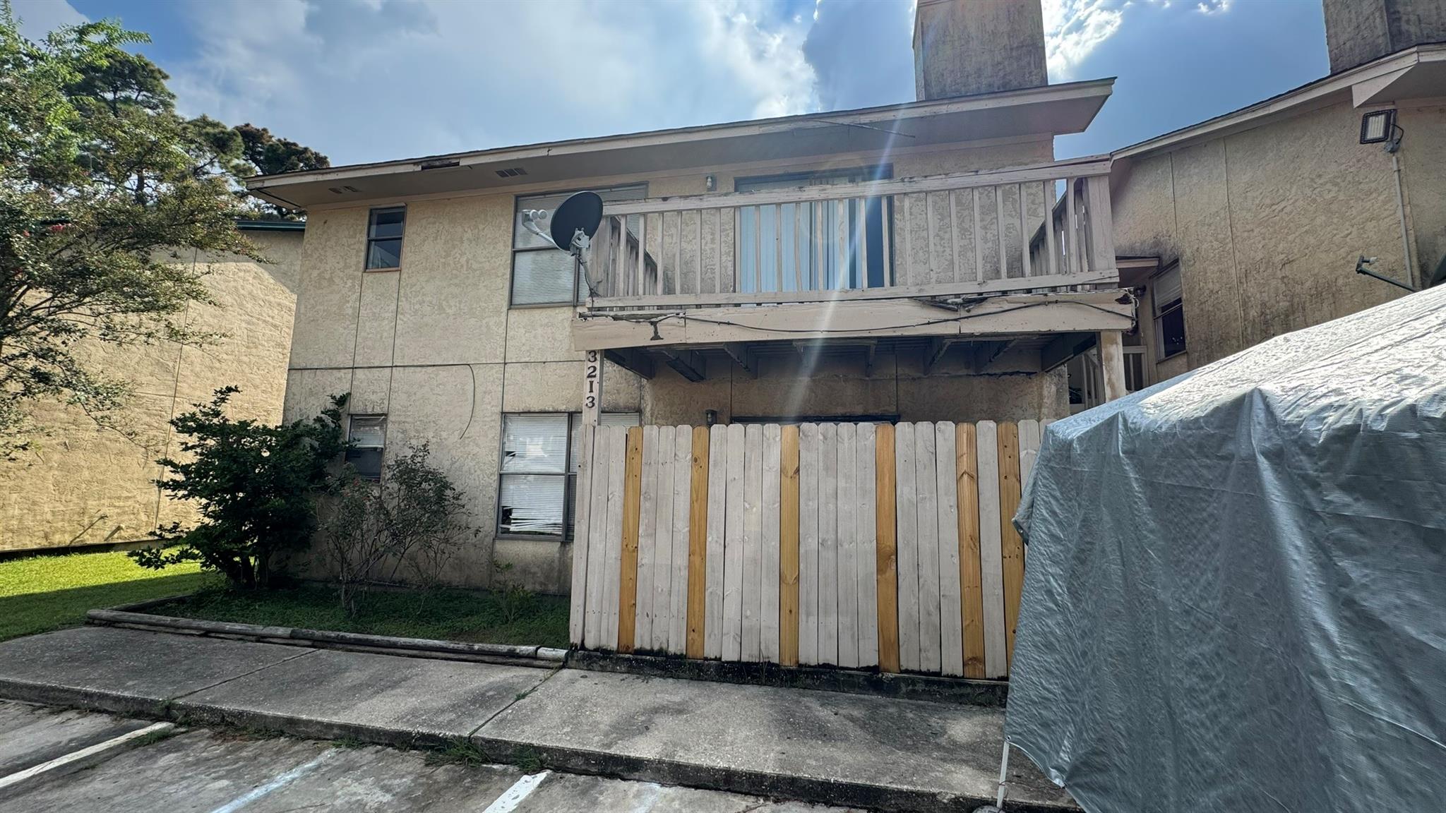 3213 Hirschfield Road