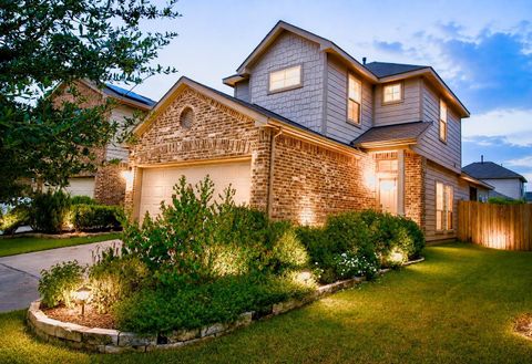 Photo of 13407 Hawick Terrace Lane, Houston, TX 77048 (MLS # 27187430)