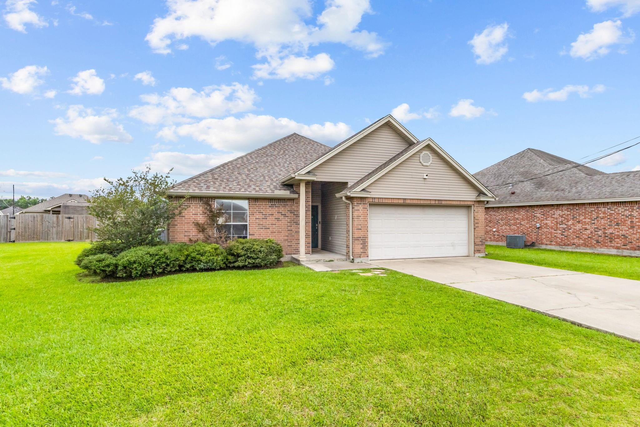 5660 S Samantha Lane Lake